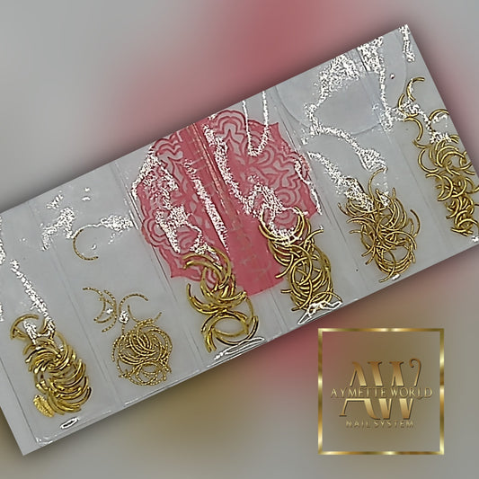 Adornos en metales para las uñas