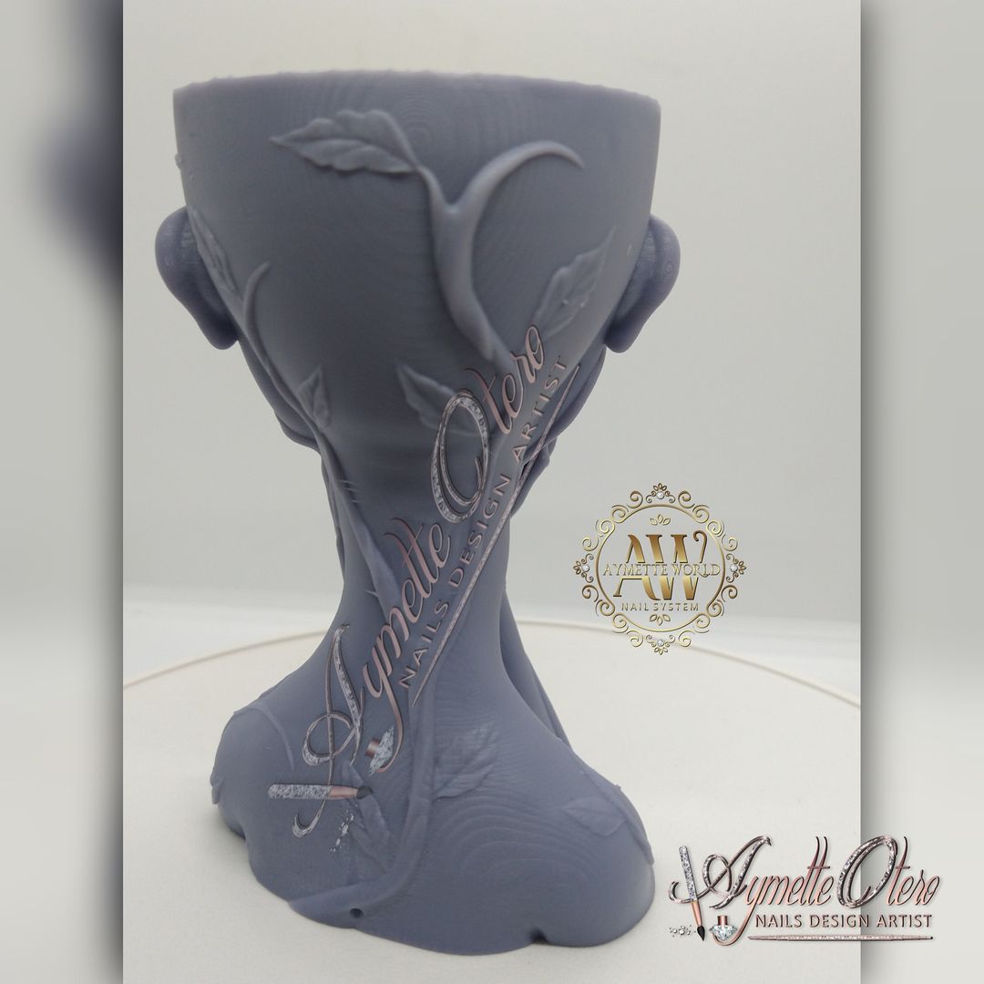 Resin Dolls 🎎                 Muñecas de resina