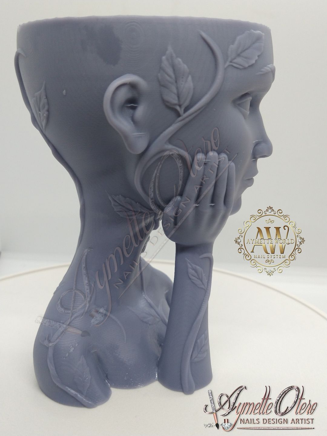 Resin Dolls 🎎                 Muñecas de resina